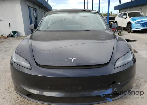 2025 Tesla Model 3 from USA, damaged, VIN 5YJ3E1EA9SF972013